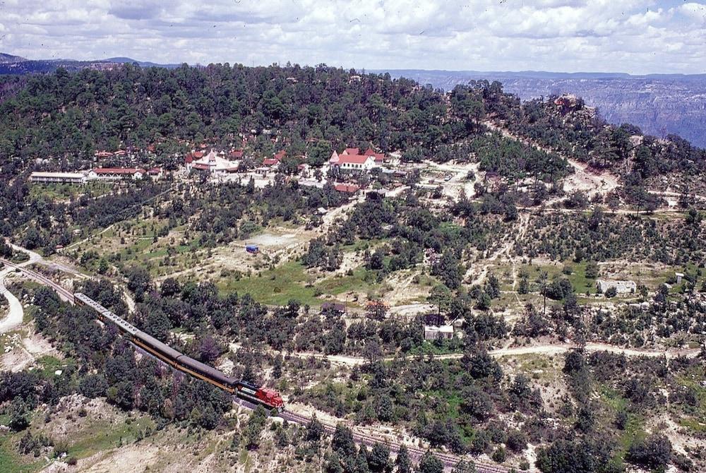 Hotel Mansion Tarahumara Areponapuchi エクステリア 写真