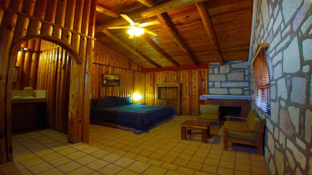 Hotel Mansion Tarahumara Areponapuchi エクステリア 写真